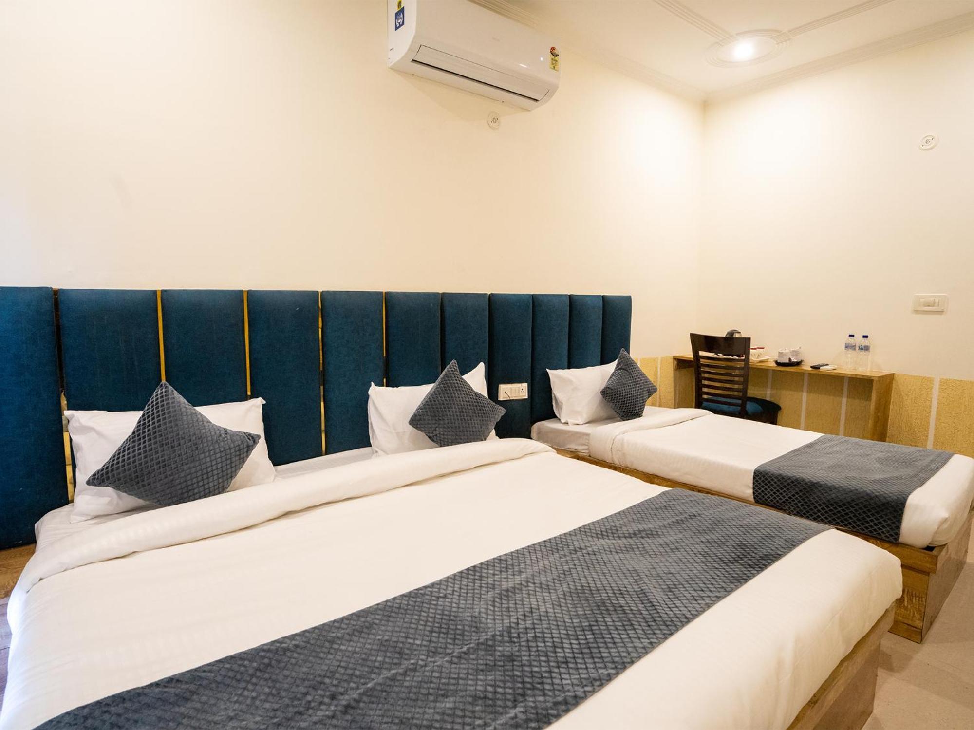 Hostel Moustache Agra Zewnętrze zdjęcie