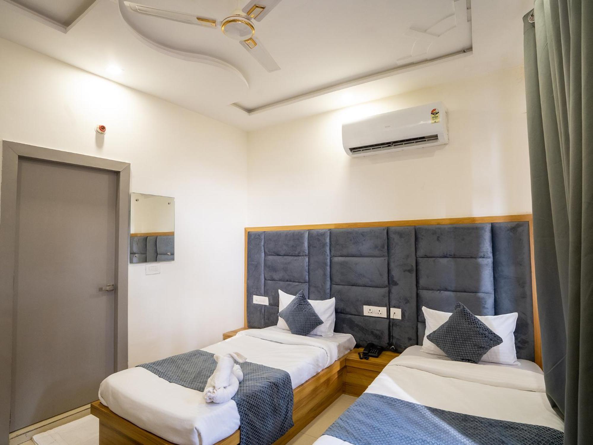 Hostel Moustache Agra Zewnętrze zdjęcie